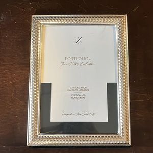 Silver, Photo Frame, Vertical or Horizontal, 5x7 frame